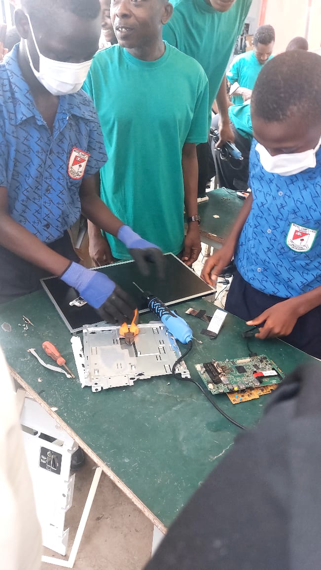 WhatsApp Image 2025-09-12 at 13.04.48_e8d04d1f